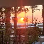 Апартаменты Elegant & Cozy Retreat Home, Center Gem By The Seaside, Steps From The Tram *