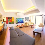 Elegant & Cozy Retreat Home, Center Gem By The Seaside, Steps From The Tram * Измир