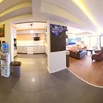 Апартаменты Elegant & Cozy Retreat Home, Center Gem By The Seaside, Steps From The Tram Измир