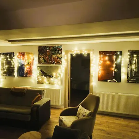 Elegant & Cozy Retreat Home, Center Gem By The Seaside, Steps From The Tram Lejlighed