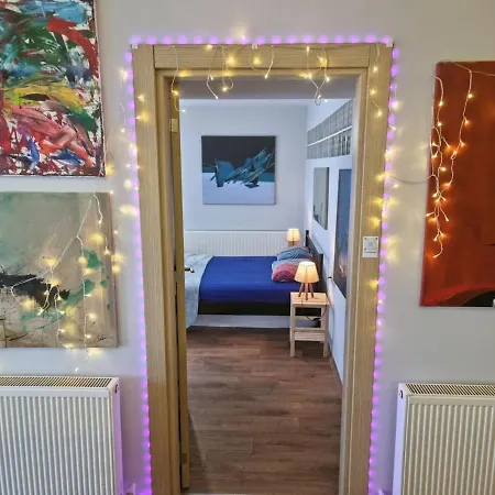 Elegant & Cozy Retreat Home, Center Gem By The Seaside, Steps From The Tram * İzmir