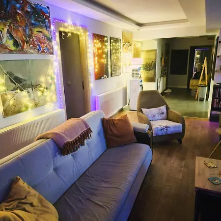 Elegant & Cozy Retreat Home, Center Gem By The Seaside, Steps From The Tram Lejlighed