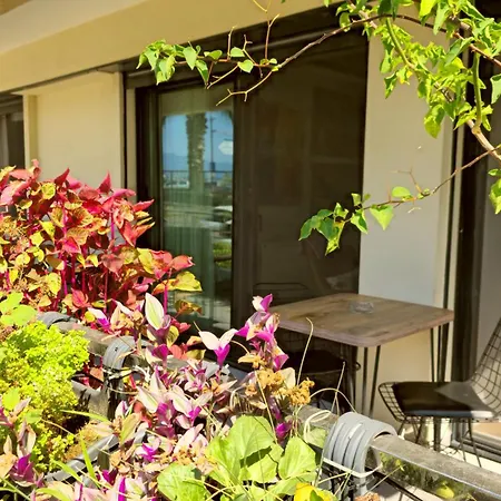 Appartement Elegant & Cozy Retreat Home, Center Gem By The Seaside, Steps From The Tram