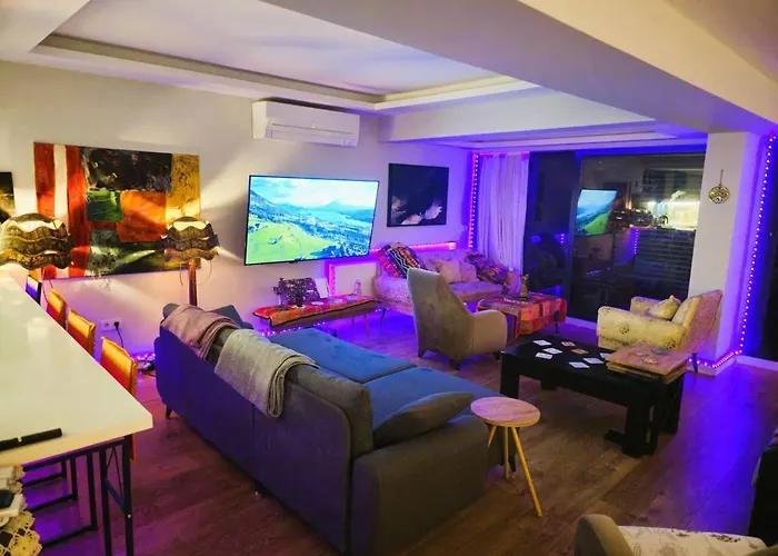 Elegant & Cozy Retreat Home, Center Gem By The Seaside, Steps From The Tram Apartmán