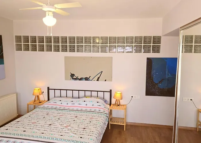 Elegant & Cozy Retreat Home, Center Gem By The Seaside, Steps From The Tram * İzmir