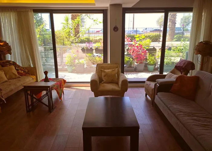 Elegant & Cozy Retreat Home, Center Gem By The Seaside, Steps From The Tram Apartmán *