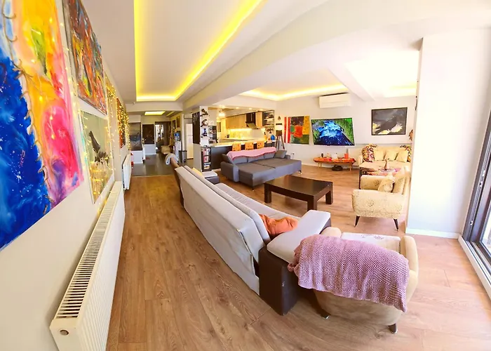 Apartamento Elegant & Cozy Retreat Home, Center Gem By The Seaside, Steps From The Tram *