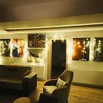 Elegant & Cozy Retreat Home, Center Gem By The Seaside, Steps From The Tram Apartment