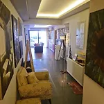 Apartment Elegant & Cozy Retreat Home, Center Gem By The Seaside, Steps From The Tram Izmir