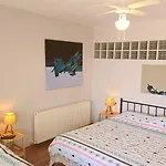 Apartment Elegant & Cozy Retreat Home, Center Gem By The Seaside, Steps From The Tram