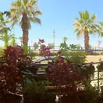 Elegant & Cozy Retreat Home, Center Gem By The Seaside, Steps From The Tram Apartment Izmir