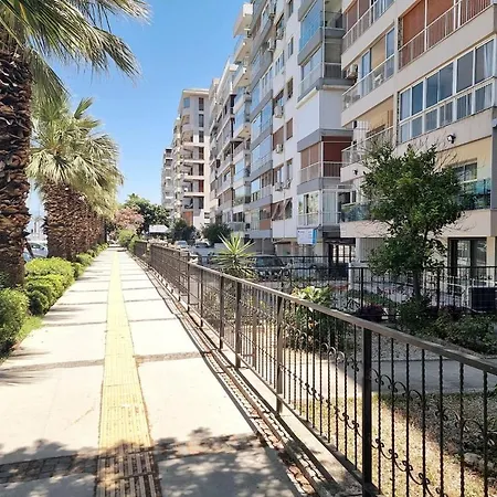 Elegant & Cozy Retreat Home, Center Gem By The Seaside, Steps From The Tram