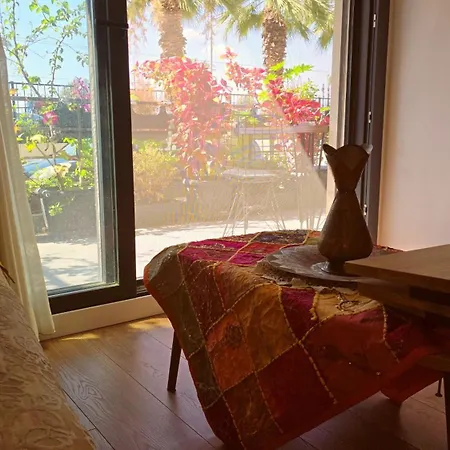 Elegant & Cozy Retreat Home, Center Gem By The Seaside, Steps From The Tram Apartment