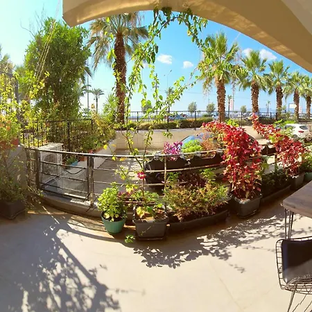 Elegant & Cozy Retreat Home, Center Gem By The Seaside, Steps From The Tram Apartment