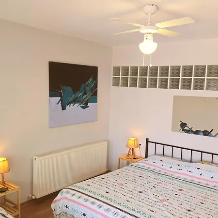 Apartment Elegant & Cozy Retreat Home, Center Gem By The Seaside, Steps From The Tram *