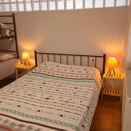 Lägenhet Elegant & Cozy Retreat Home, Center Gem By The Seaside, Steps From The Tram Izmir