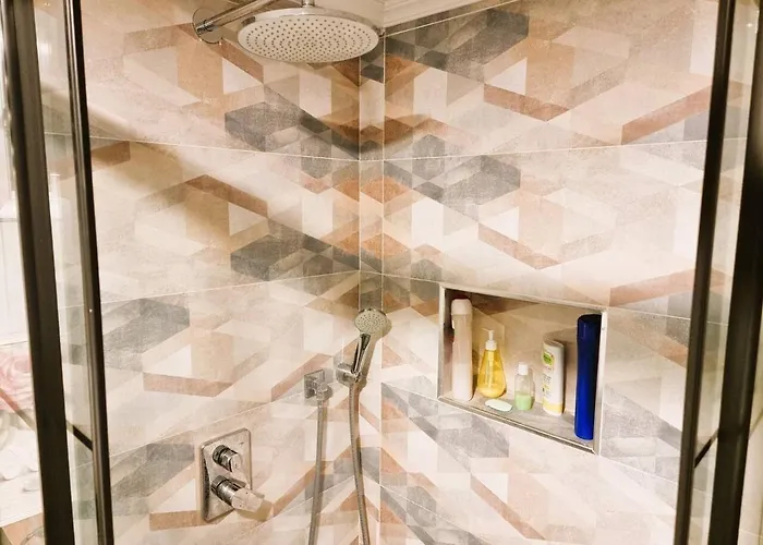 Elegant & Cozy Retreat Home, Center Gem By The Seaside, Steps From The Tram