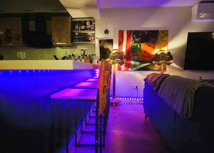 Appartamento Elegant & Cozy Retreat Home, Center Gem By The Seaside, Steps From The Tram *