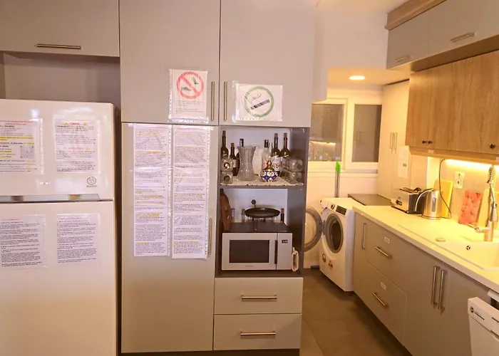 Elegant & Cozy Retreat Home, Center Gem By The Seaside, Steps From The Tram Appartamento