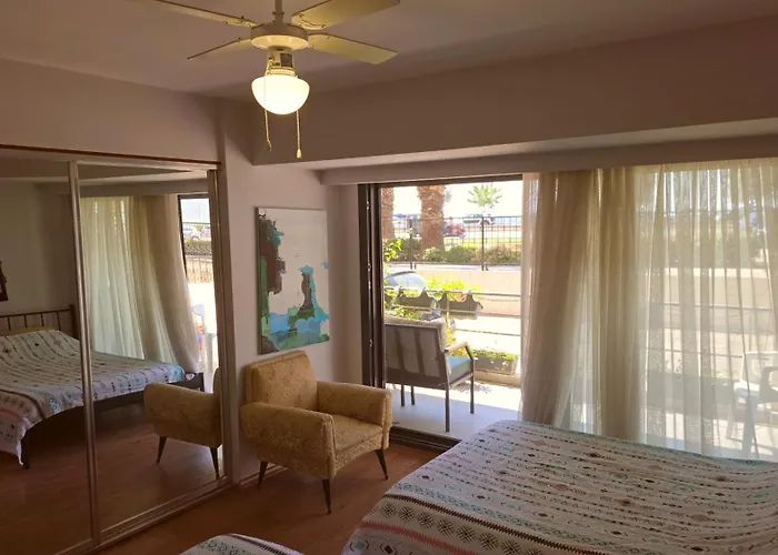 Elegant & Cozy Retreat Home, Center Gem By The Seaside, Steps From The Tram * İzmir