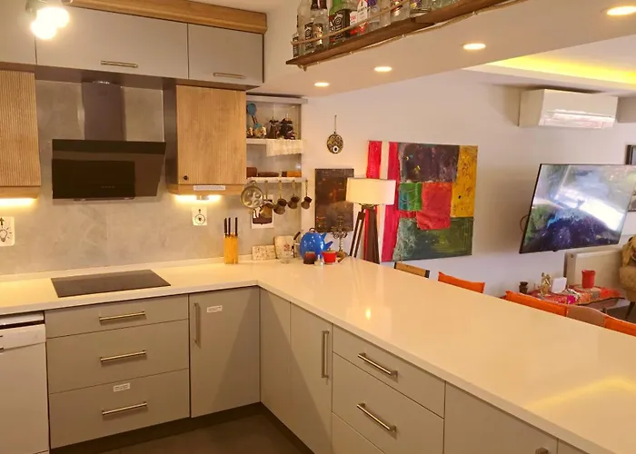 Elegant & Cozy Retreat Home, Center Gem By The Seaside, Steps From The Tram *